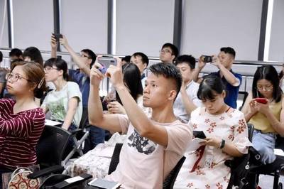 B2C Google Ads 外贸营销案例分享会,吸引上百家跨境电商企业前来参与